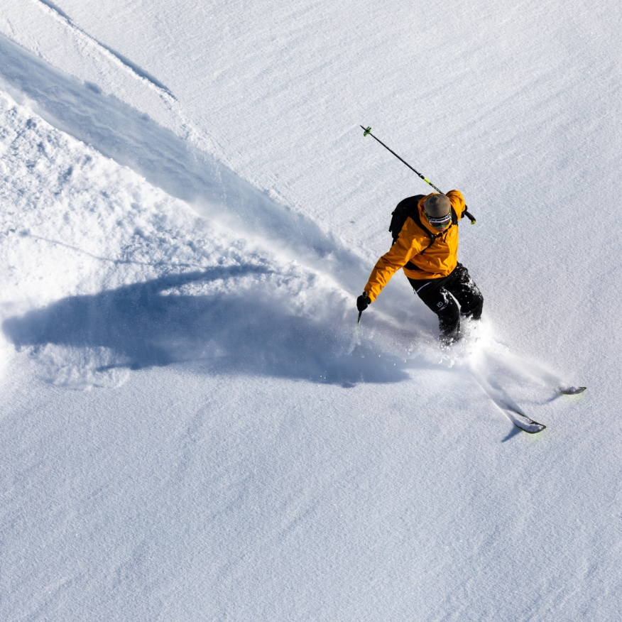 Skieur vue de dessus